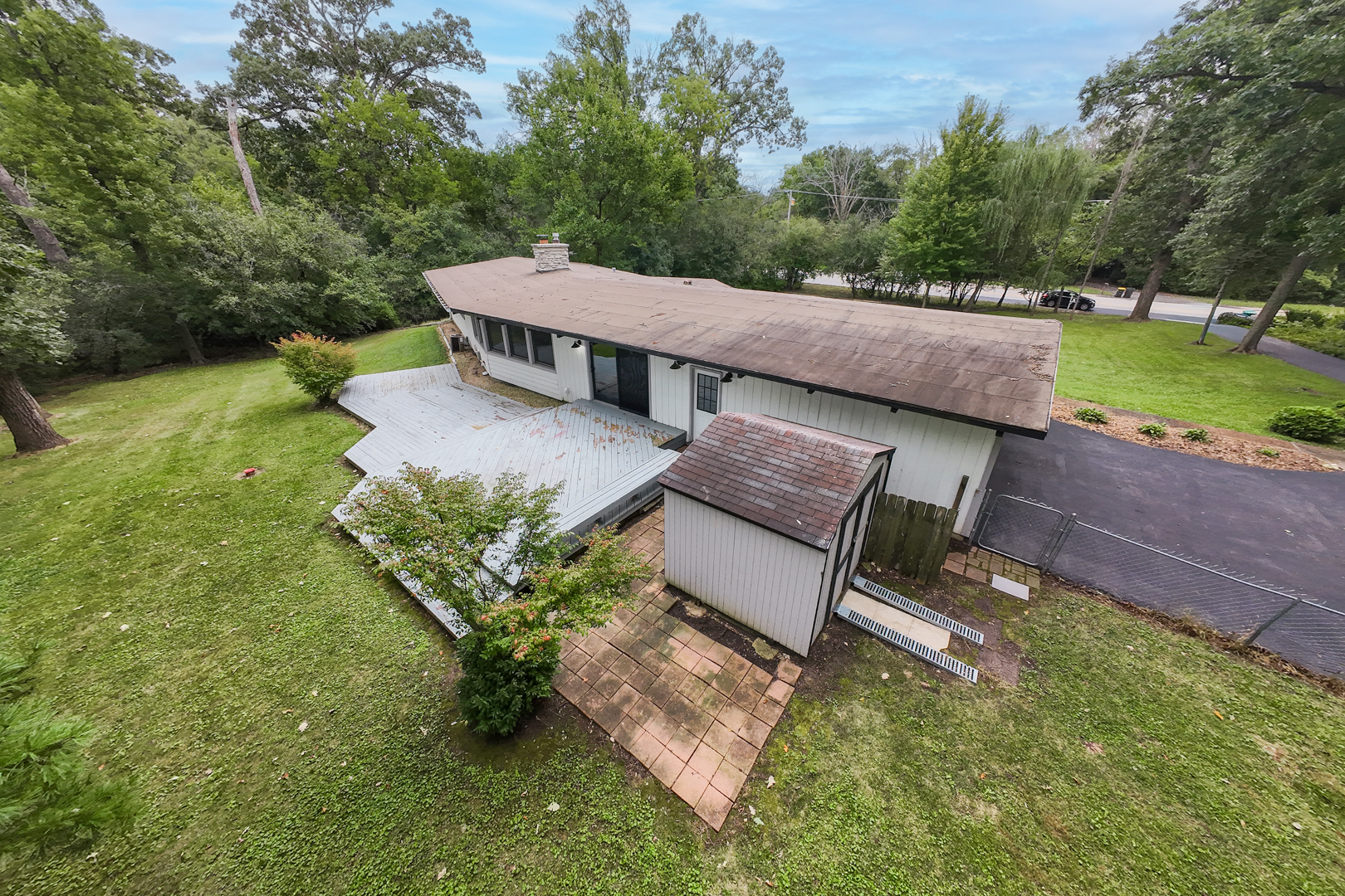 1s670 Winfield Road Property Photo 36