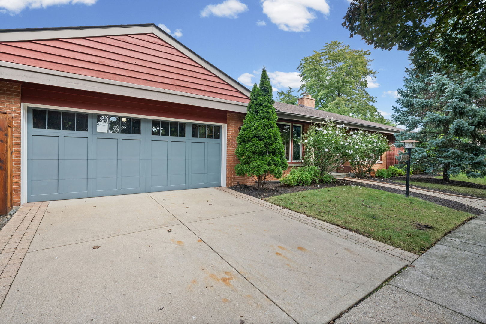 12759098 Property Photo 1