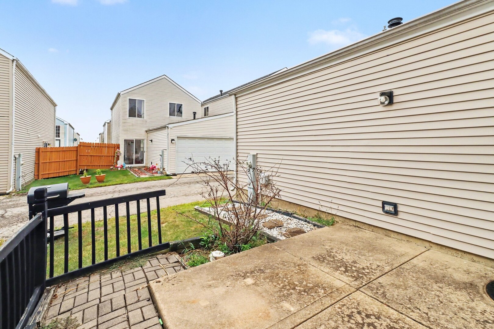 855 Symphony Drive Property Photo 16
