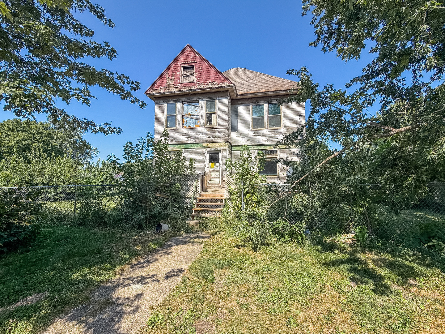107 W Green Street Property Photo 2