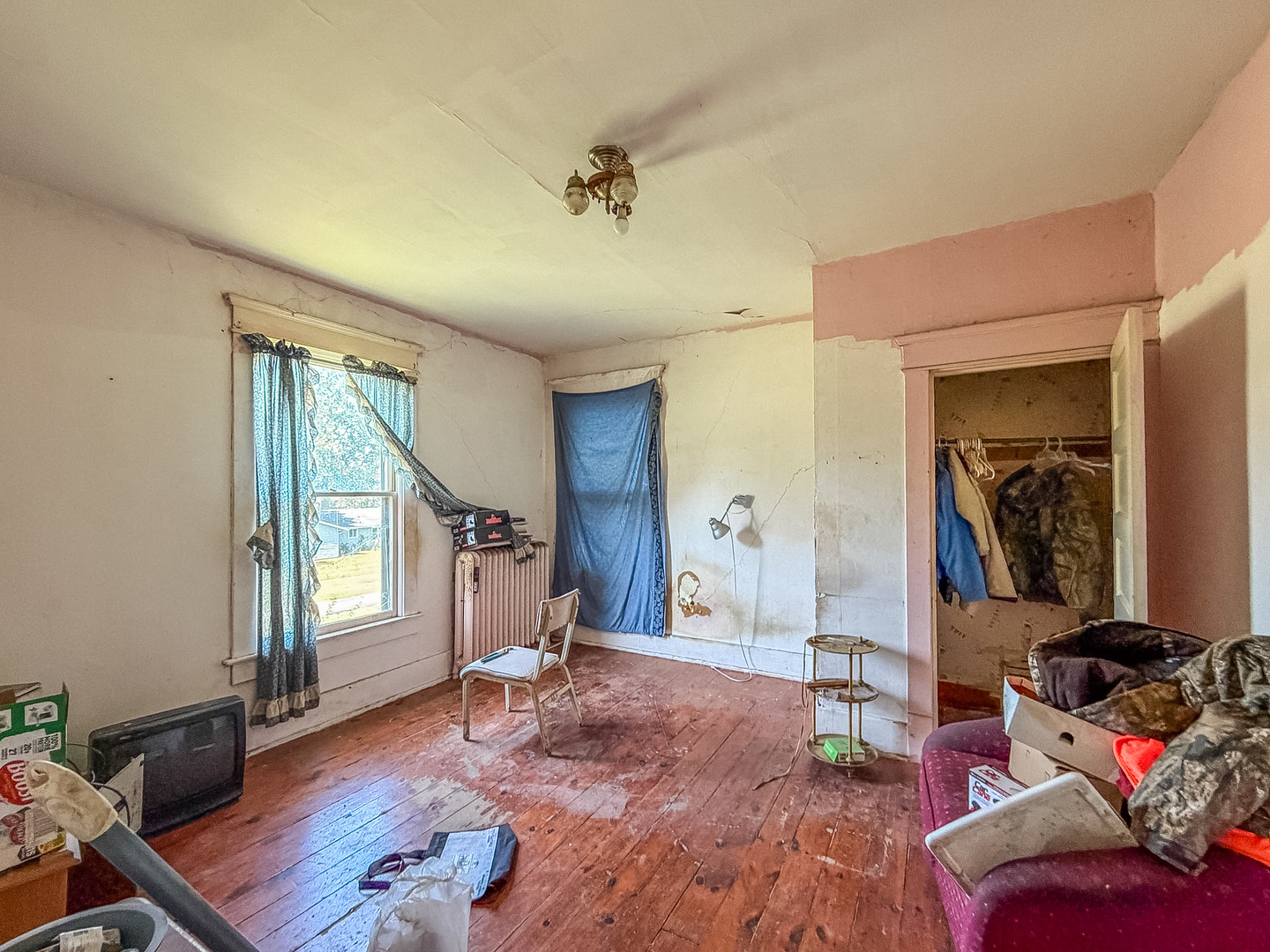 107 W Green Street Property Photo 16