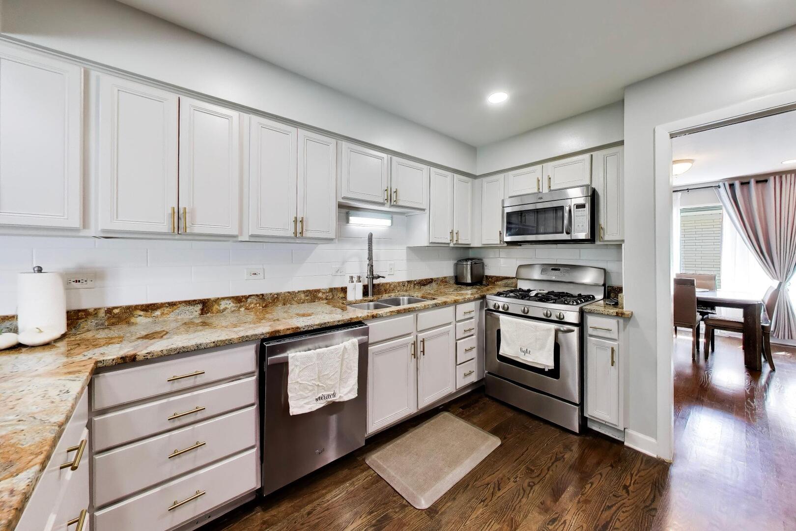 2838 Sunnyside Avenue Property Photo 8