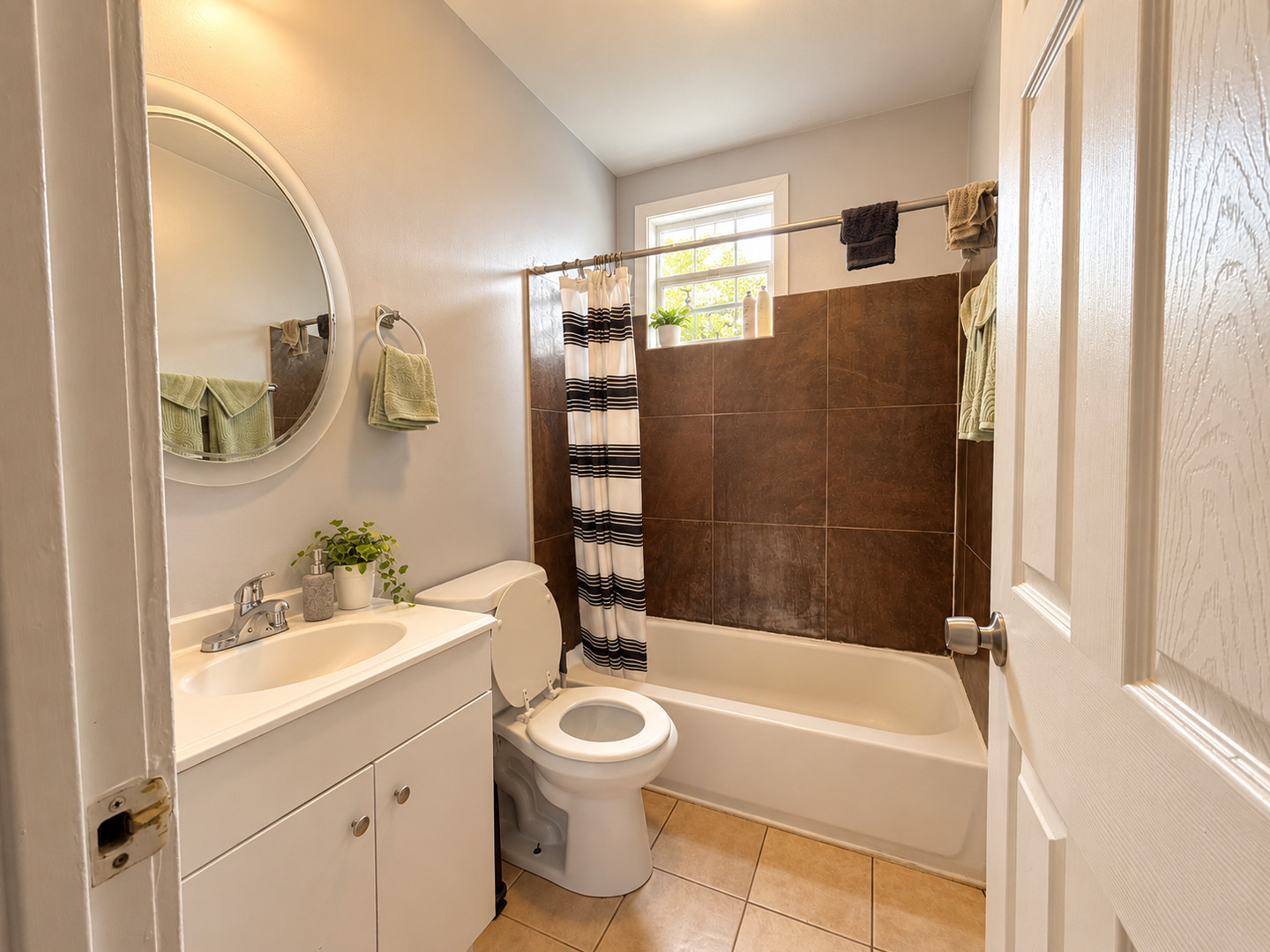 7844 S Greenwood Avenue Property Photo 7
