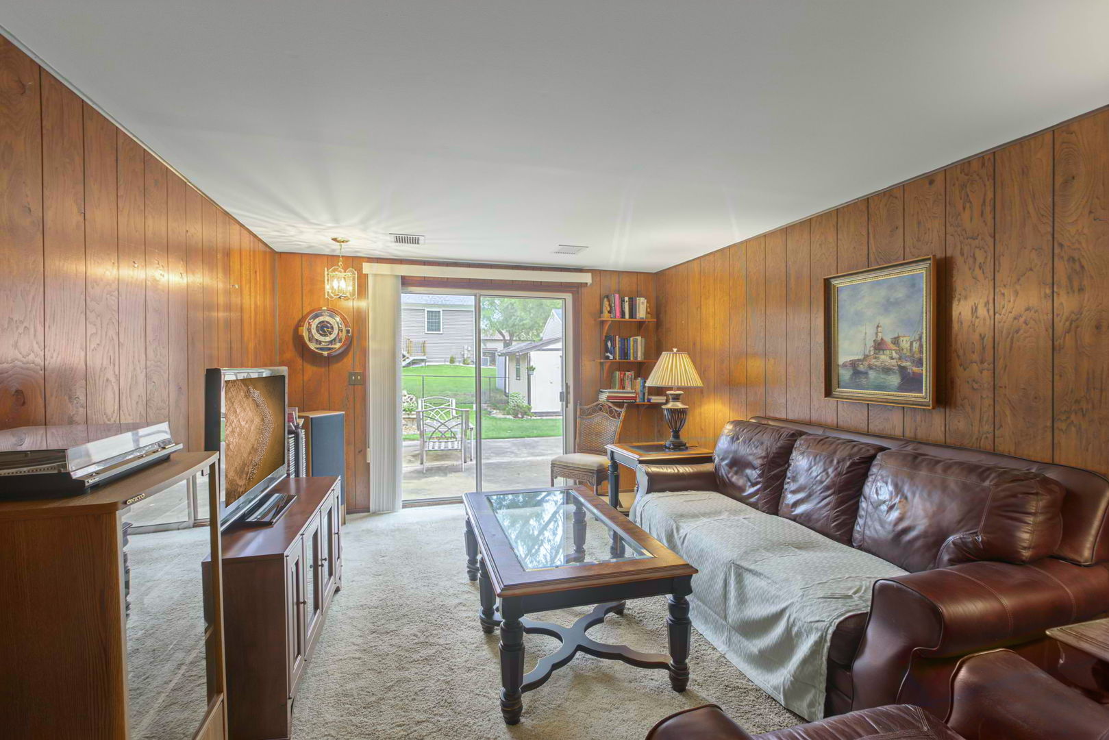 137 Sherman Court Property Photo 12