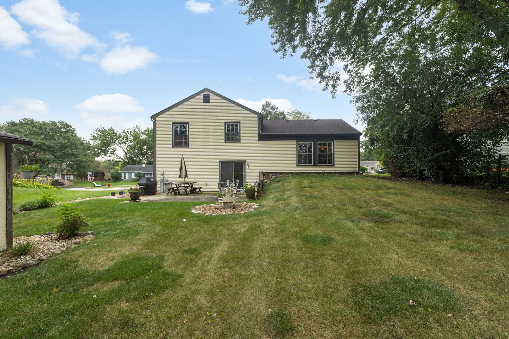 137 Sherman Court Property Photo 22
