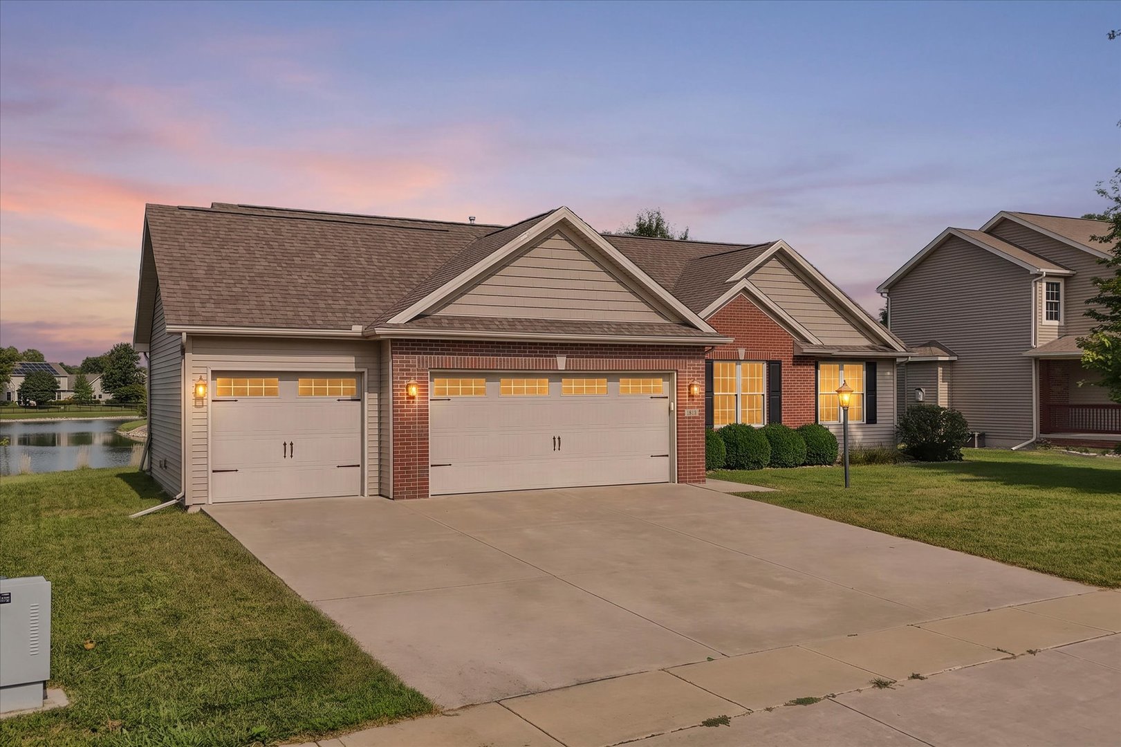 1813 Deer Run Drive Property Photo 1