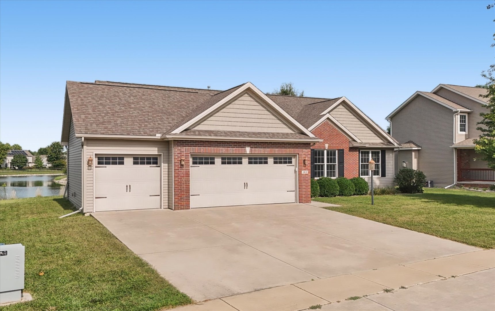 1813 Deer Run Drive Property Photo 2