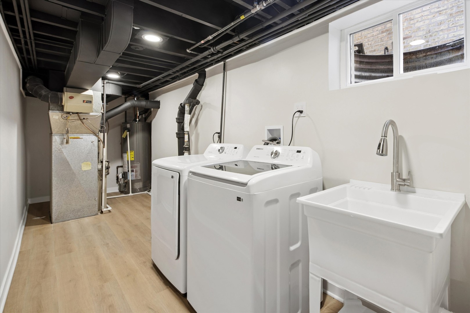 3820 Dobson Street Property Photo 20