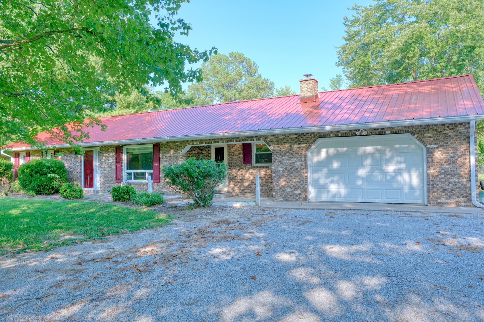 103 Smith Drive Property Photo 2