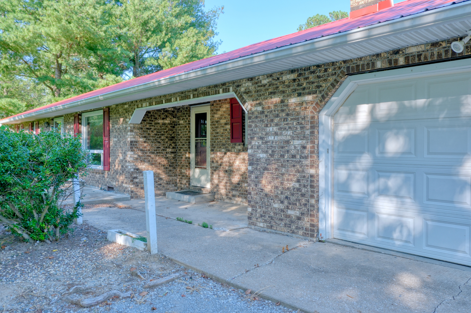 103 Smith Drive Property Photo 6