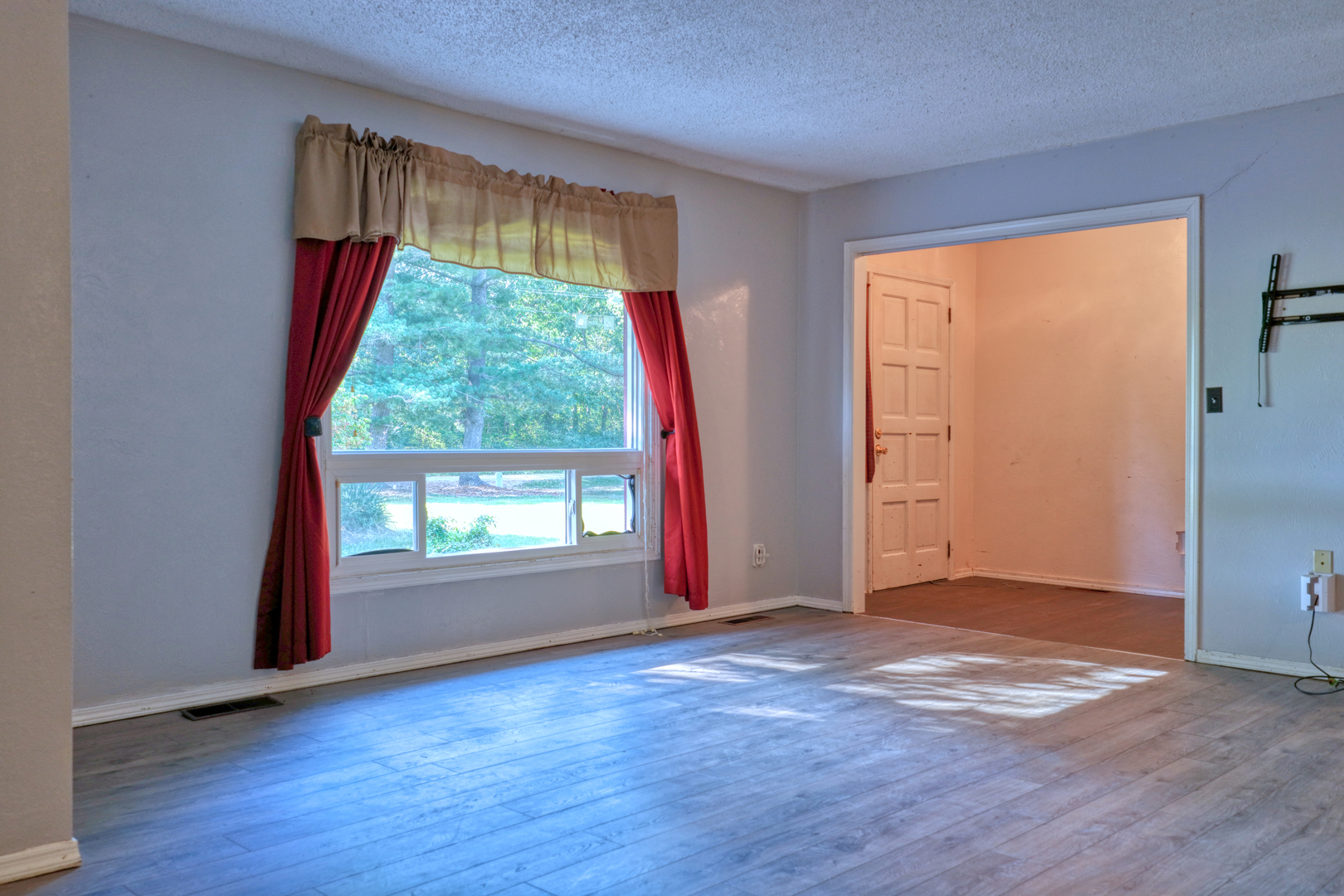 103 Smith Drive Property Photo 23