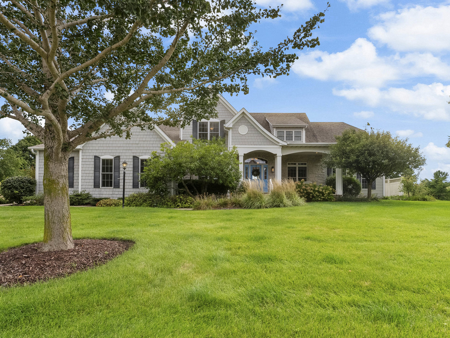 1555 Crimson King Court Property Photo 5