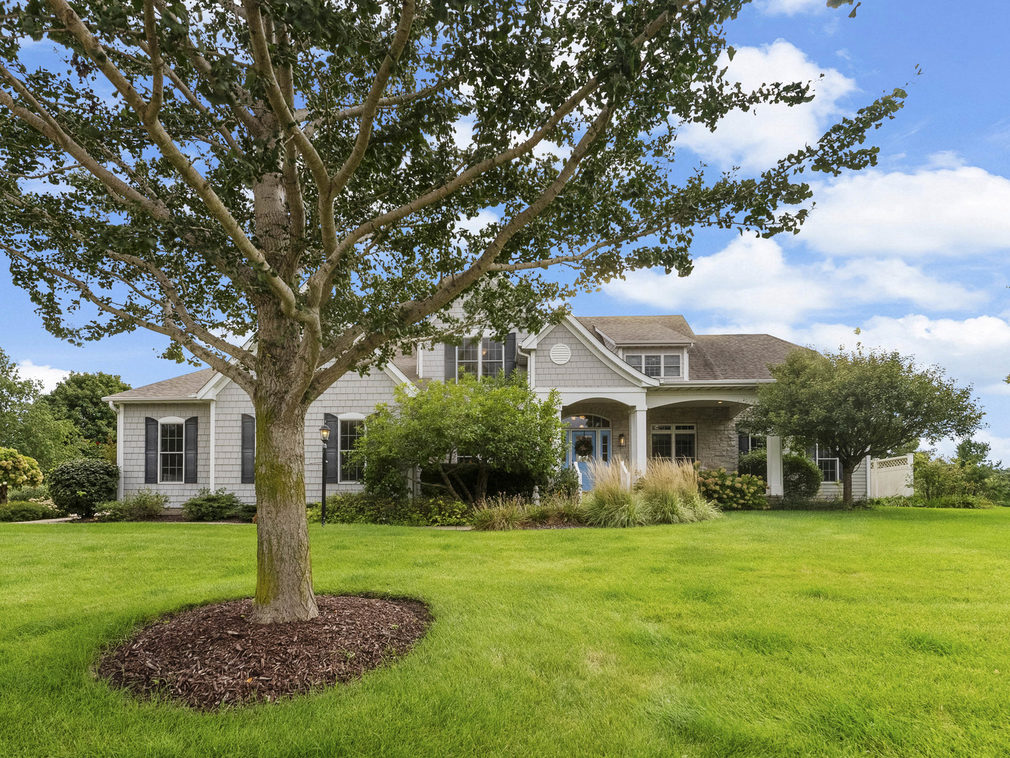 1555 Crimson King Court Property Photo 7
