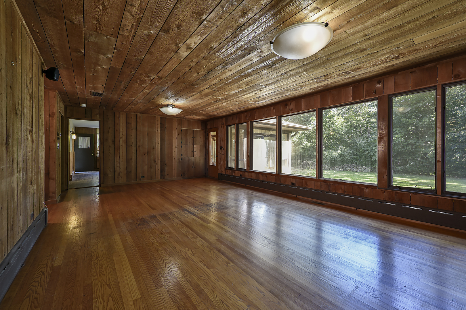 105 Lomond Drive Property Photo 4