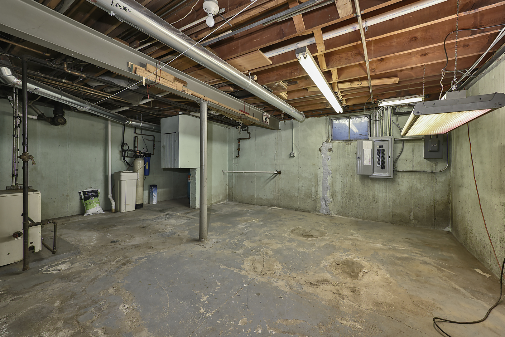 105 Lomond Drive Property Photo 21
