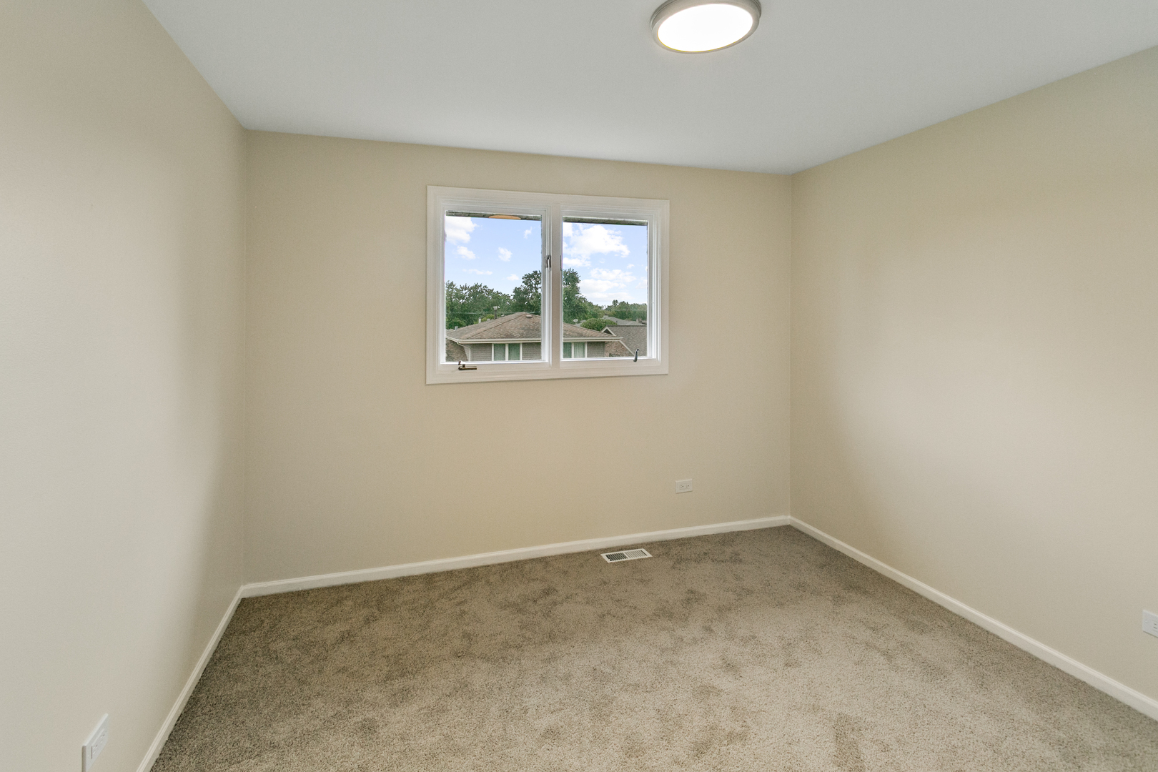 5916 W 127th Street Property Photo 14