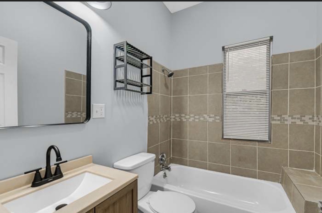 7349 S Evans Avenue 1 Property Photo 4