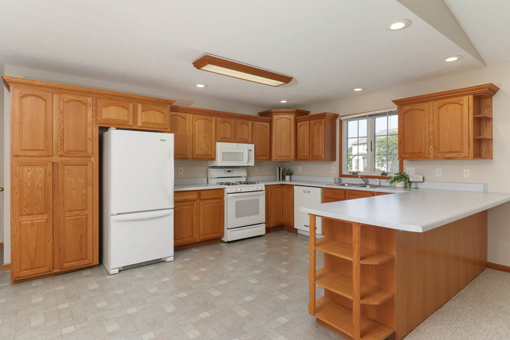 209 Pheasant Lane Property Photo 4