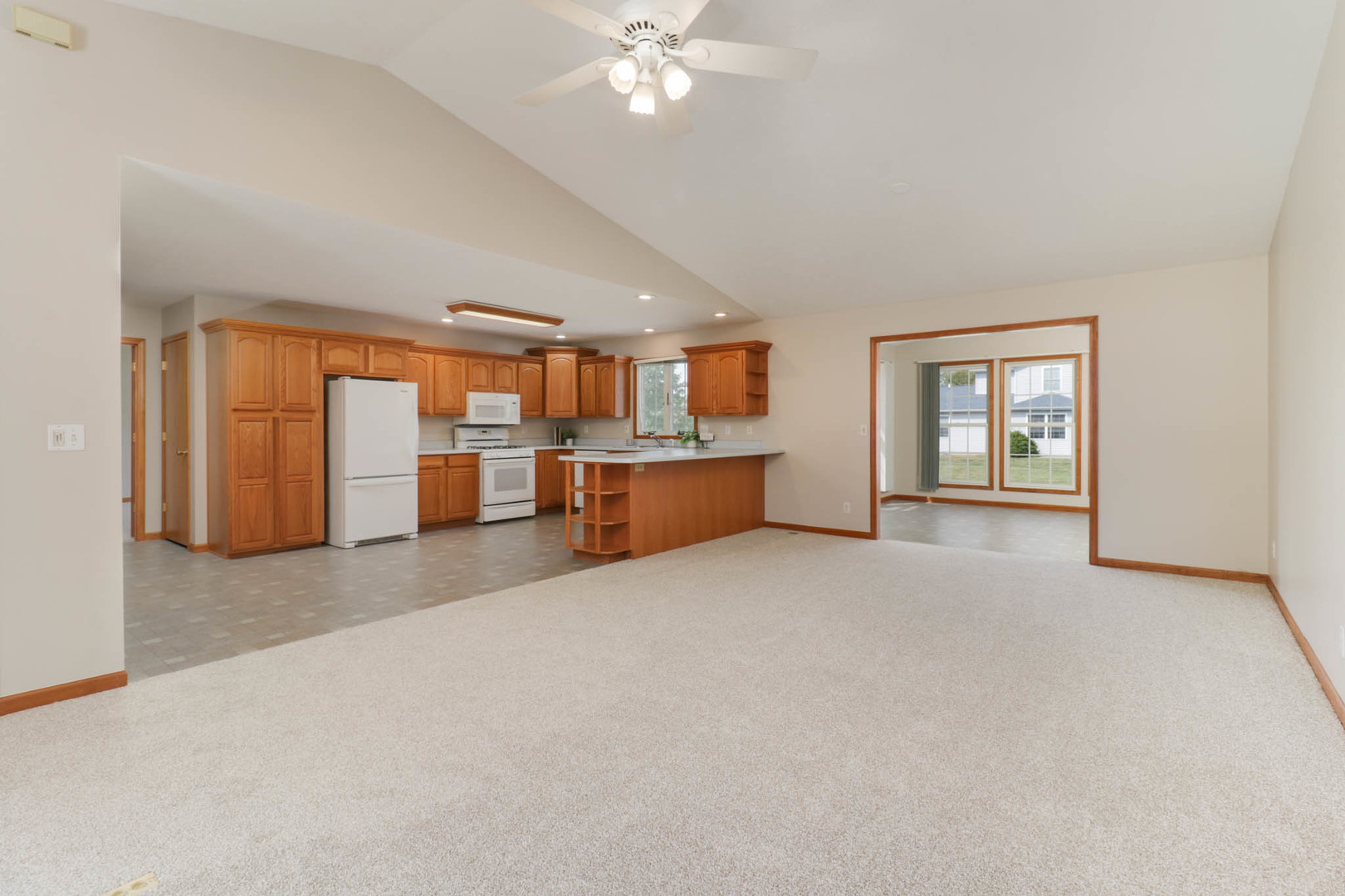 209 Pheasant Lane Property Photo 7