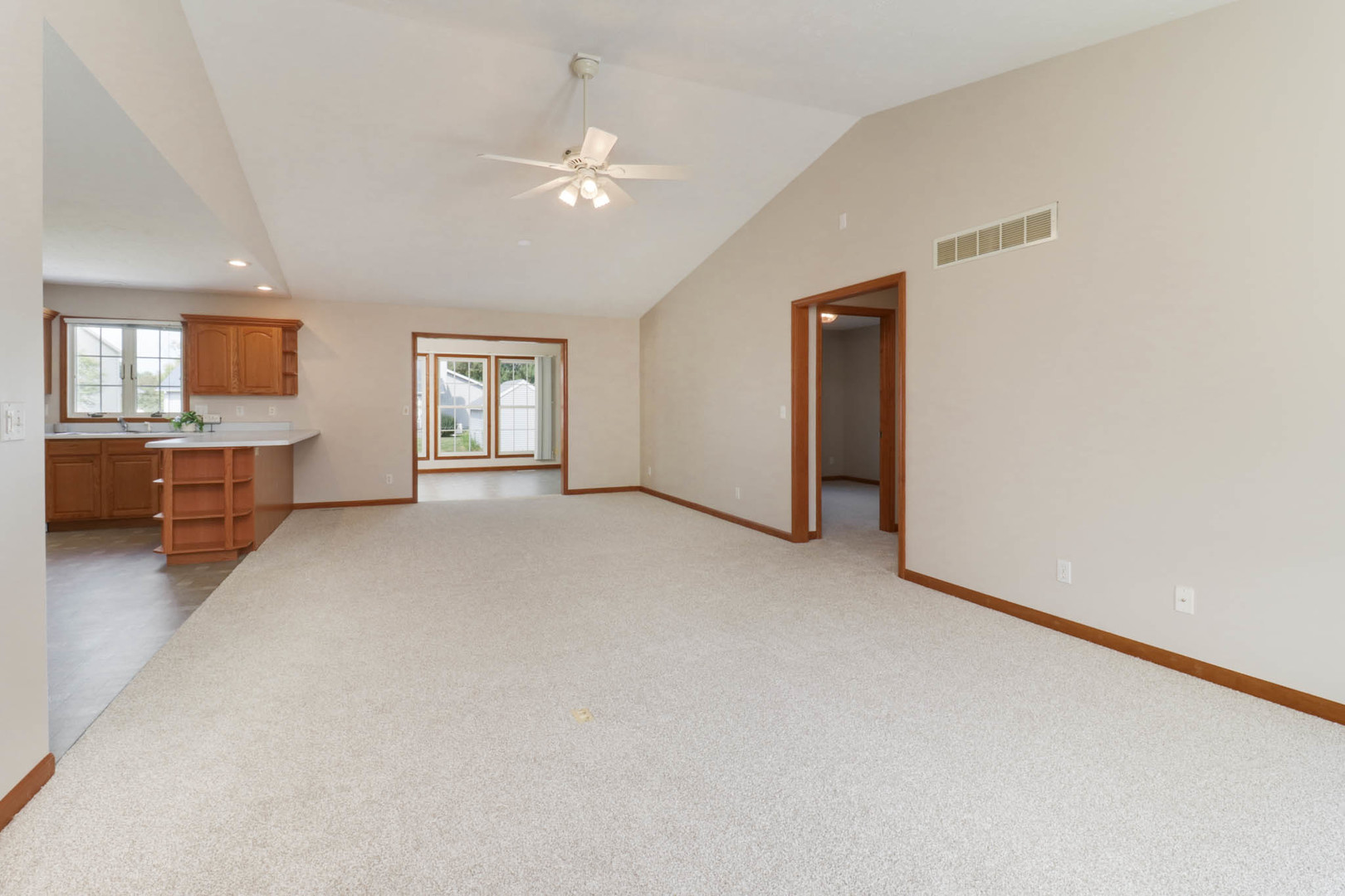 209 Pheasant Lane Property Photo 9