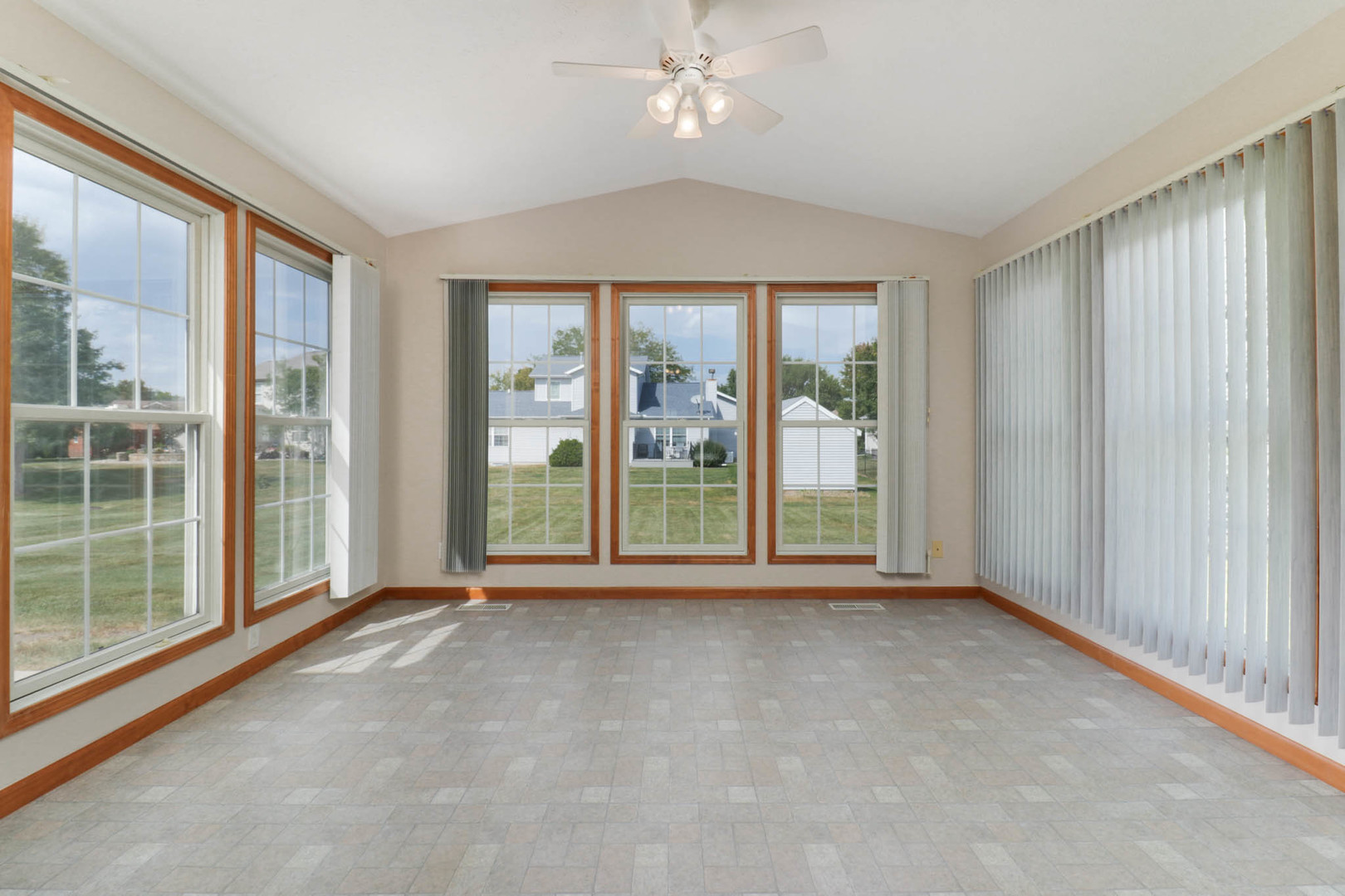 209 Pheasant Lane Property Photo 14