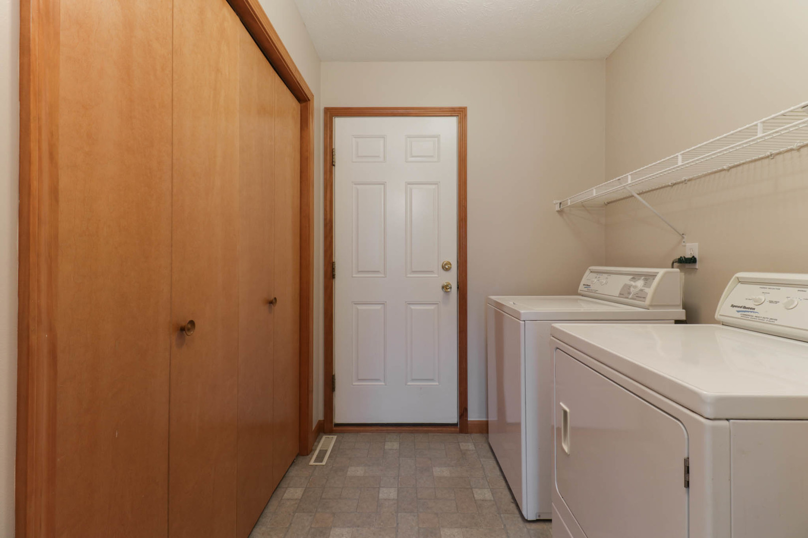209 Pheasant Lane Property Photo 17