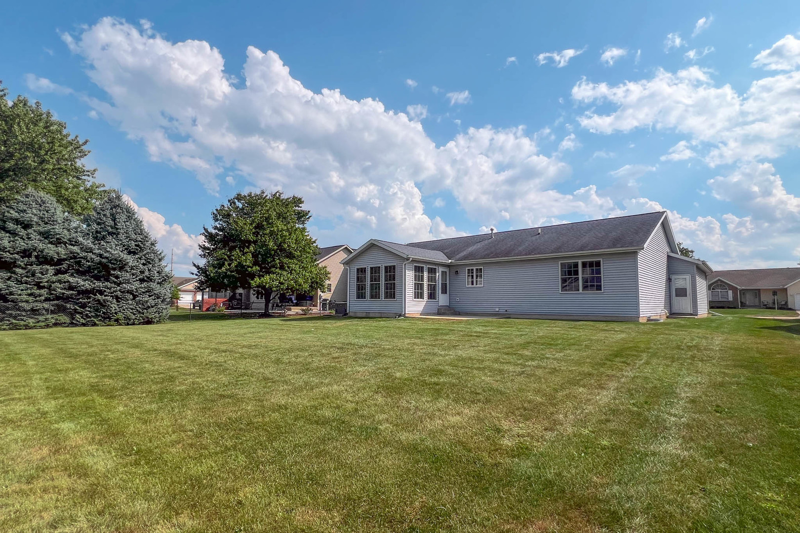 209 Pheasant Lane Property Photo 35