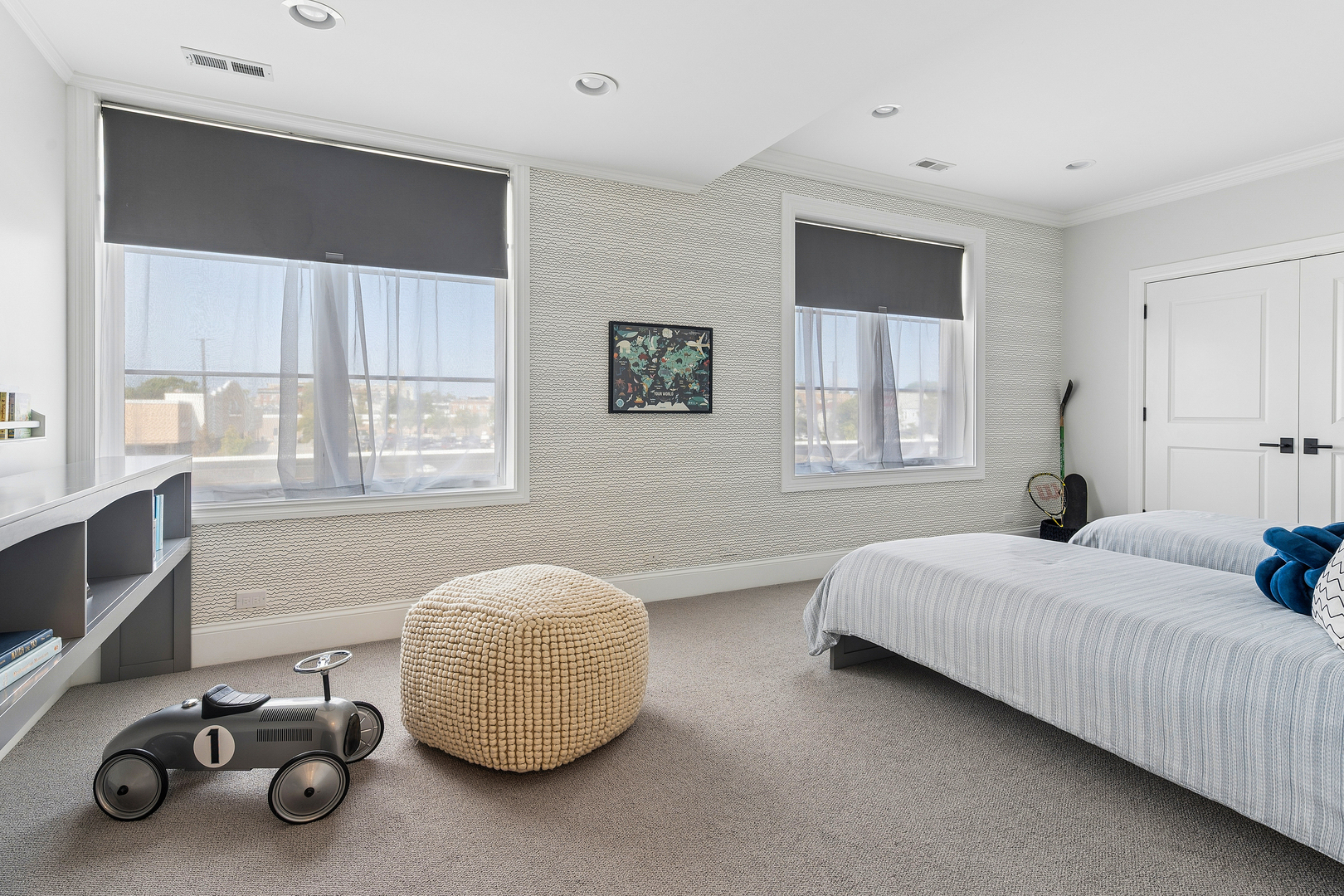 1630 W Surf Street Property Photo 40