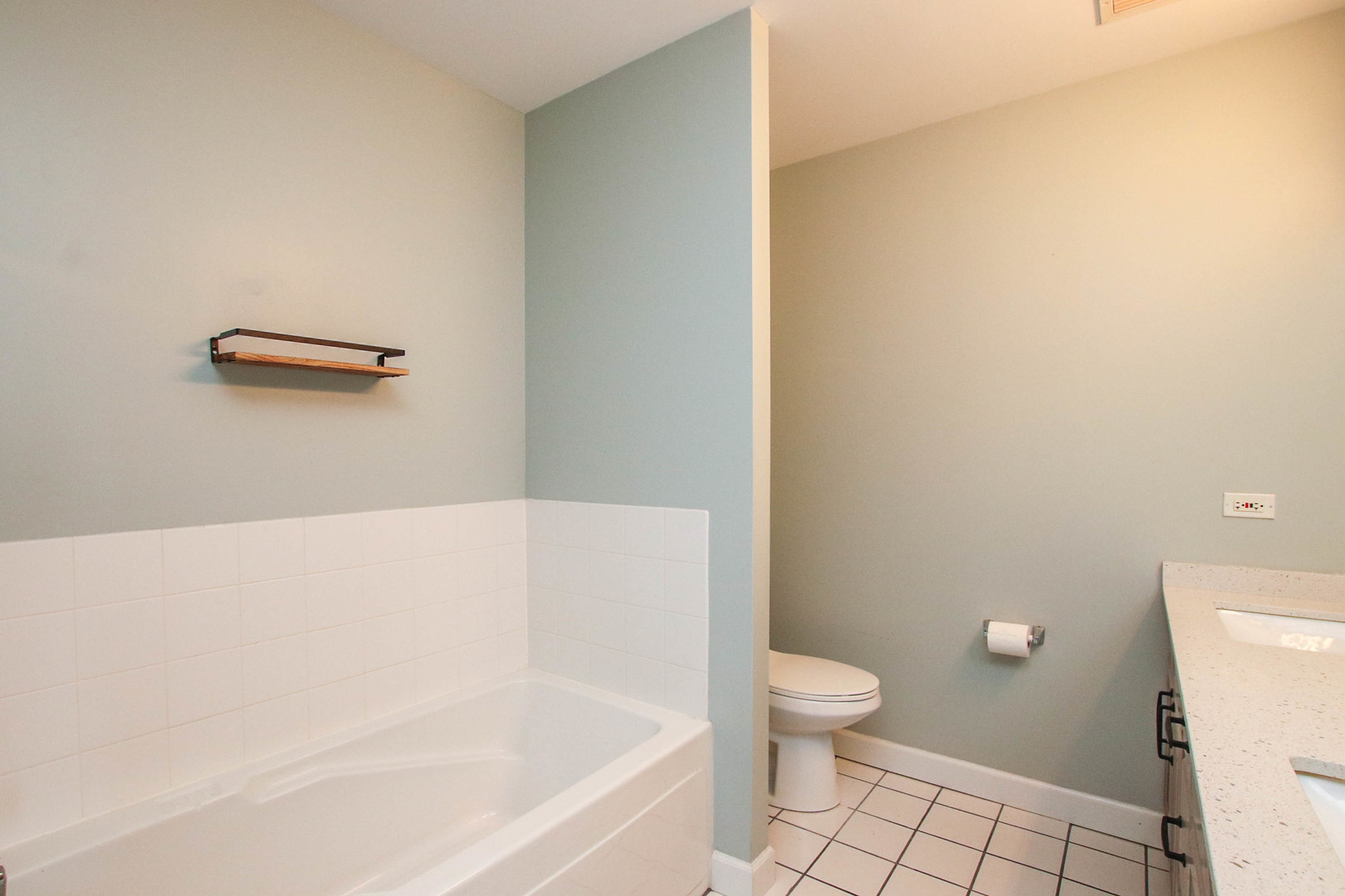 41 E 8th Street 1403 Property Photo 14
