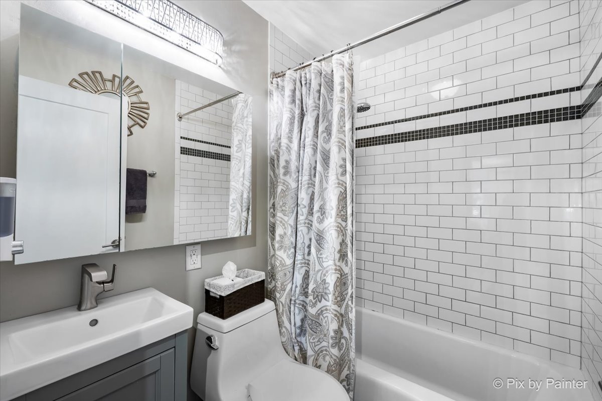 72 W Irving Park Road Property Photo 19