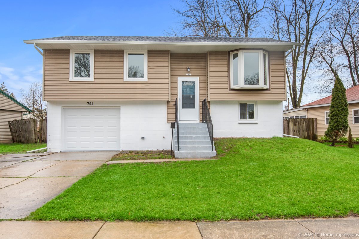 741 Yates Avenue Property Photo 1