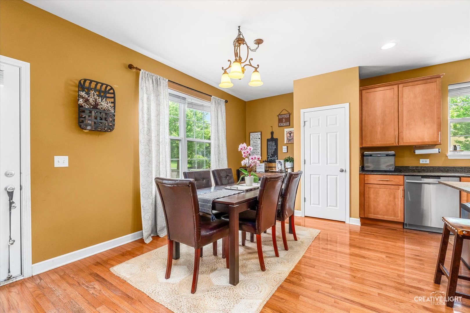 461 Mooresfield Street Property Photo 11
