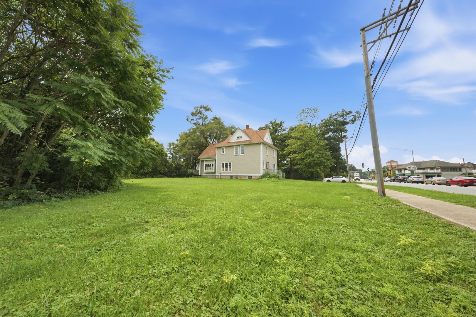 20 E Main Street Property Photo 4
