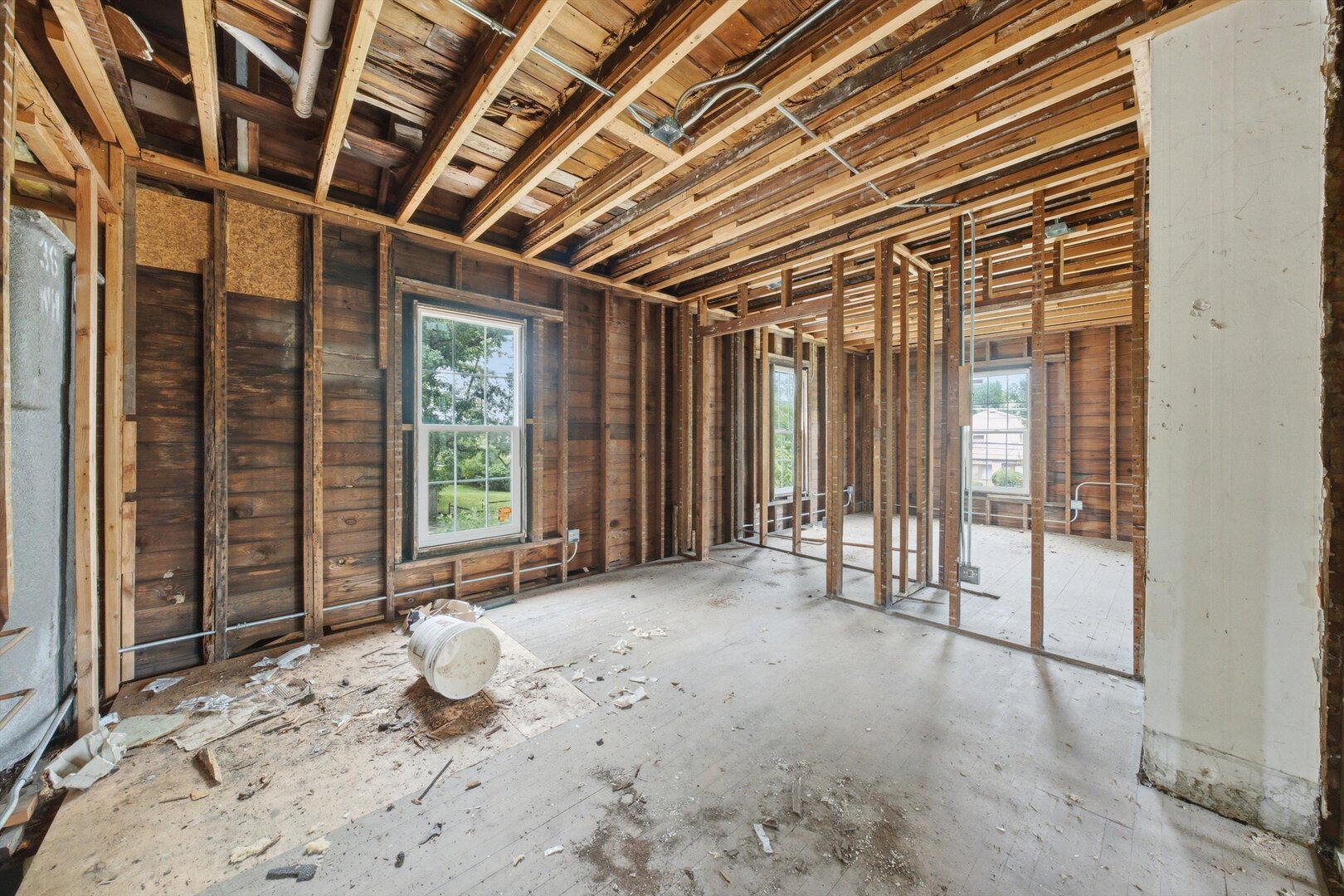 20 E Main Street Property Photo 8