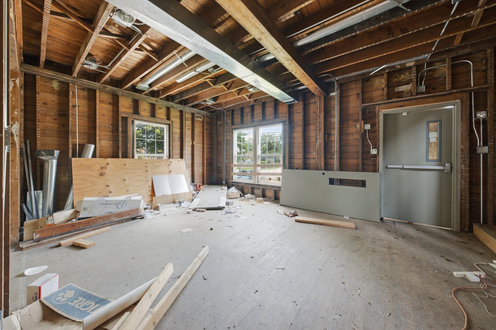 20 E Main Street Property Photo 15