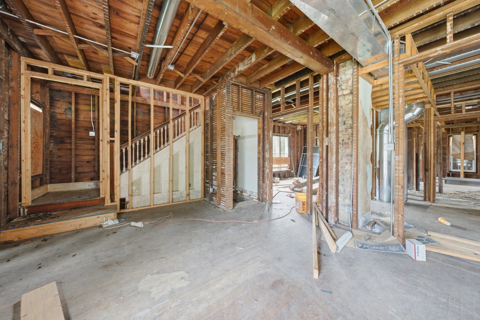 20 E Main Street Property Photo 17
