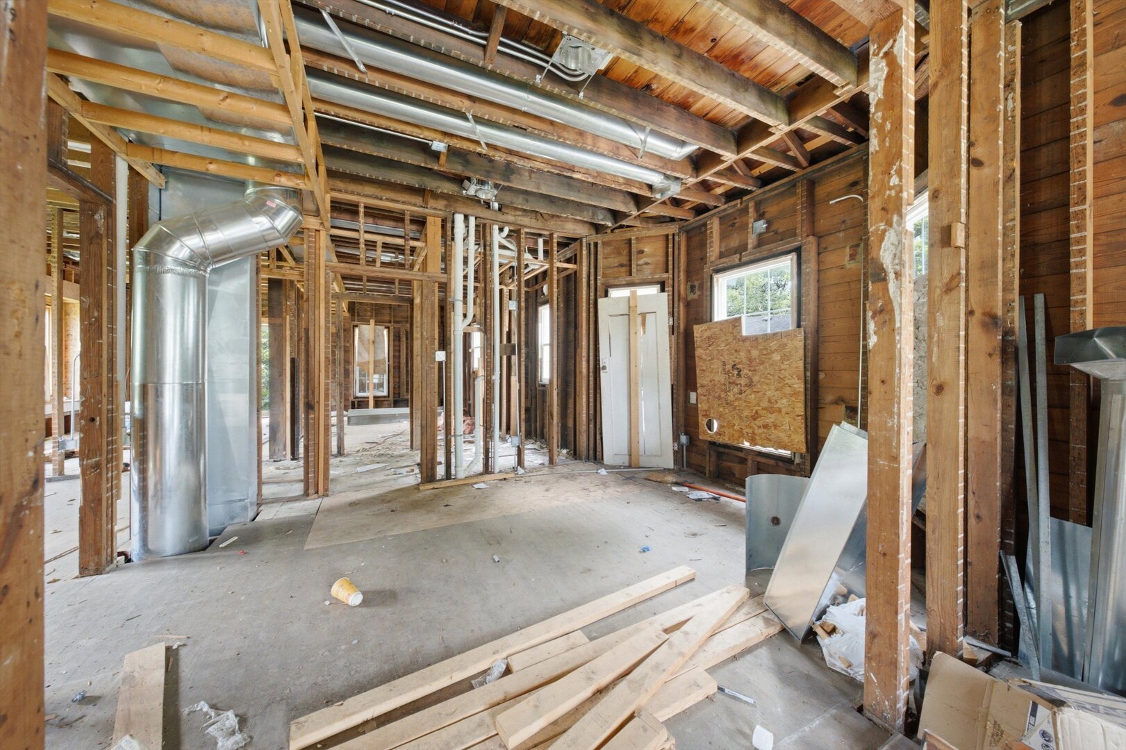 20 E Main Street Property Photo 18