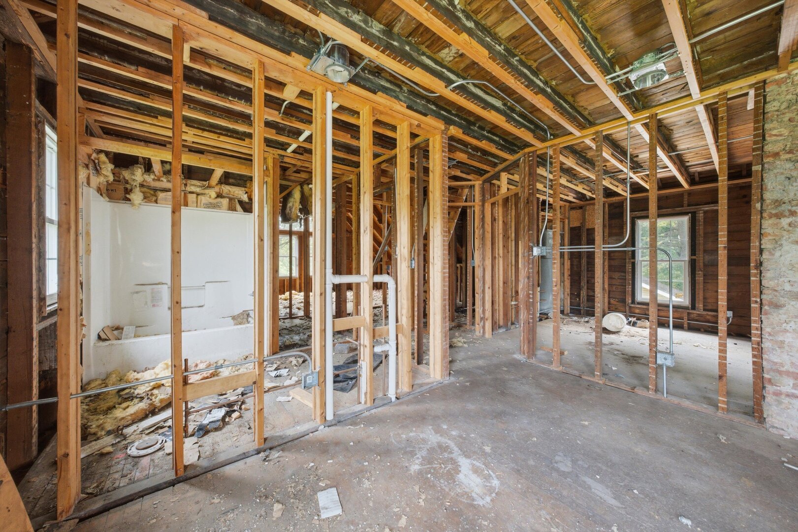 20 E Main Street Property Photo 21
