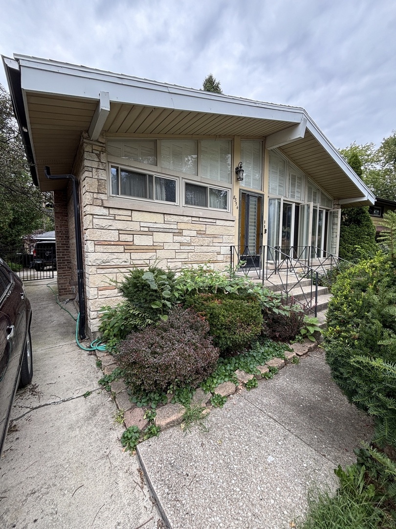 8354 S Kimbark Avenue Property Photo 2