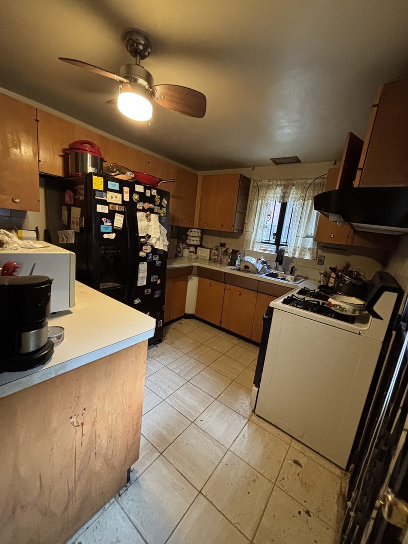 8354 S Kimbark Avenue Property Photo 13
