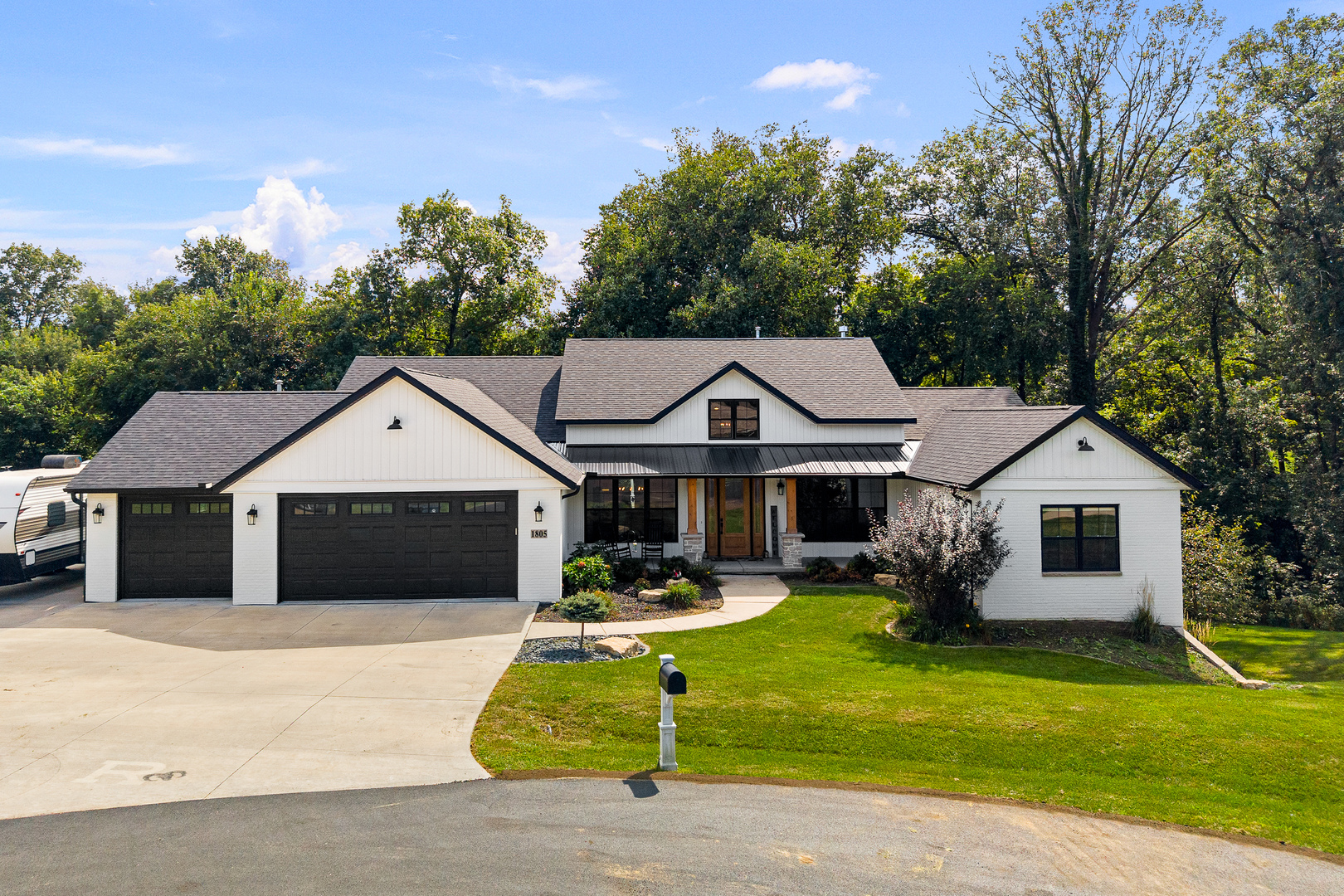 1805 Ridgefield Drive Property Photo 8