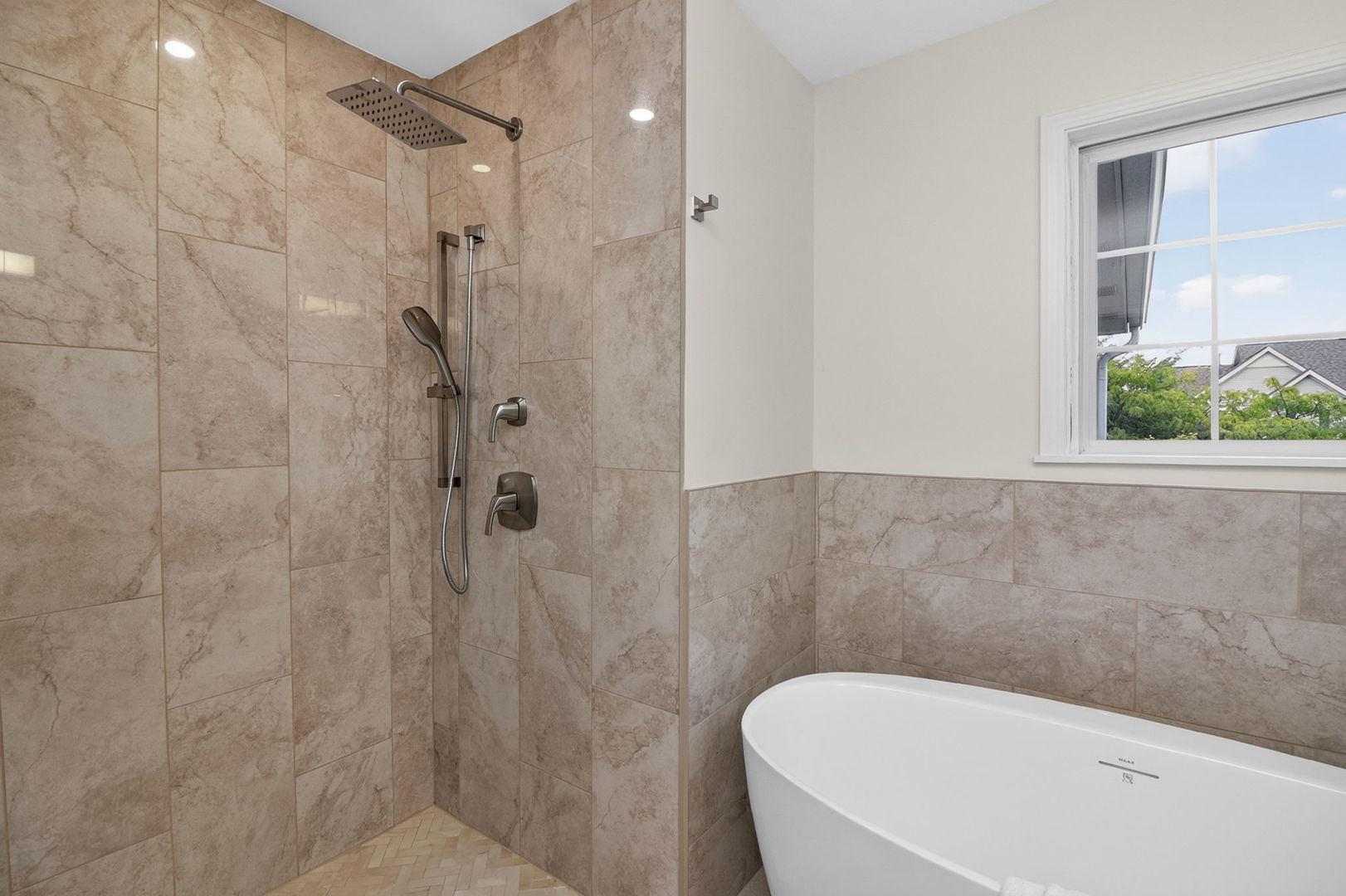 3113 Reflection Drive Property Photo 16
