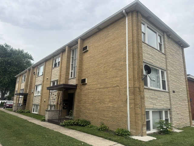 3537 Harlem Avenue 1bm Property Photo 3