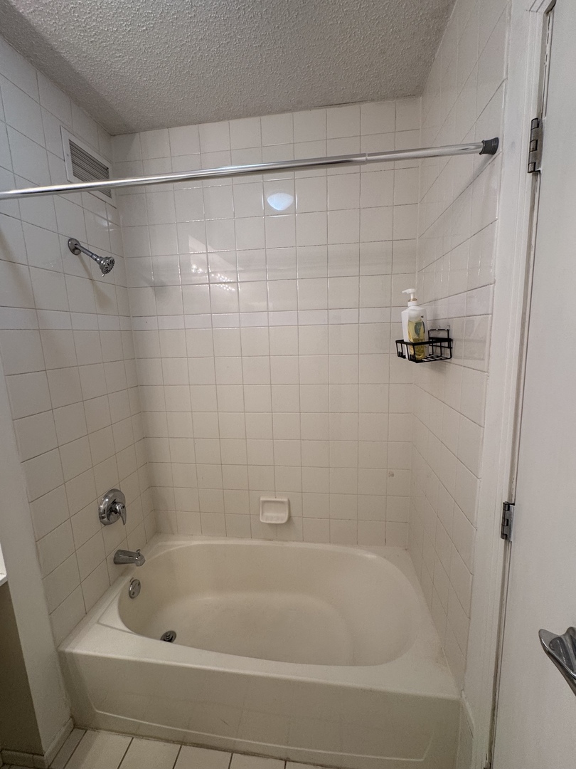 400 N Lasalle Drive 1303 Property Photo 21