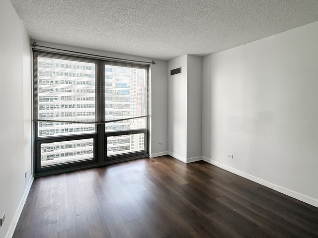 440 N Wabash Avenue 3406 Property Photo 13