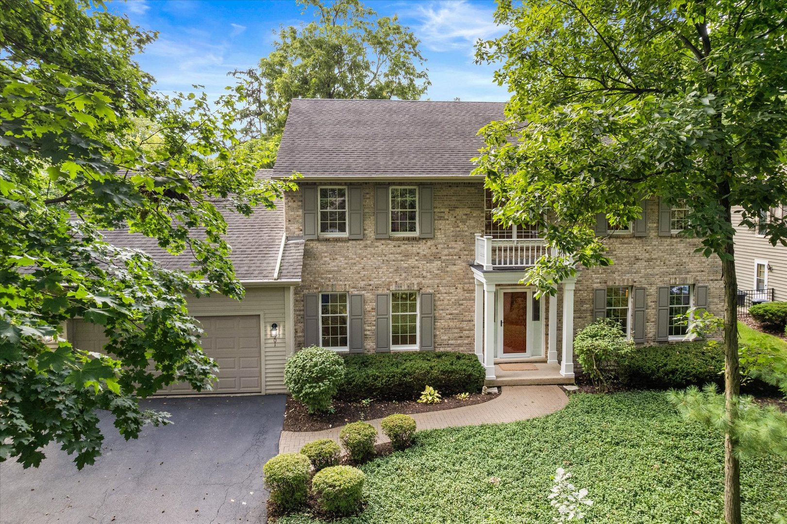 501 Pin Oak Court Property Photo 3