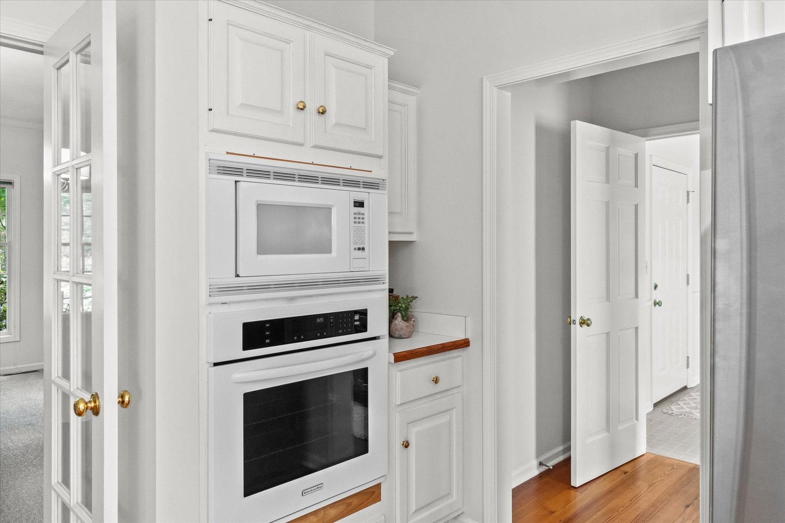 501 Pin Oak Court Property Photo 15