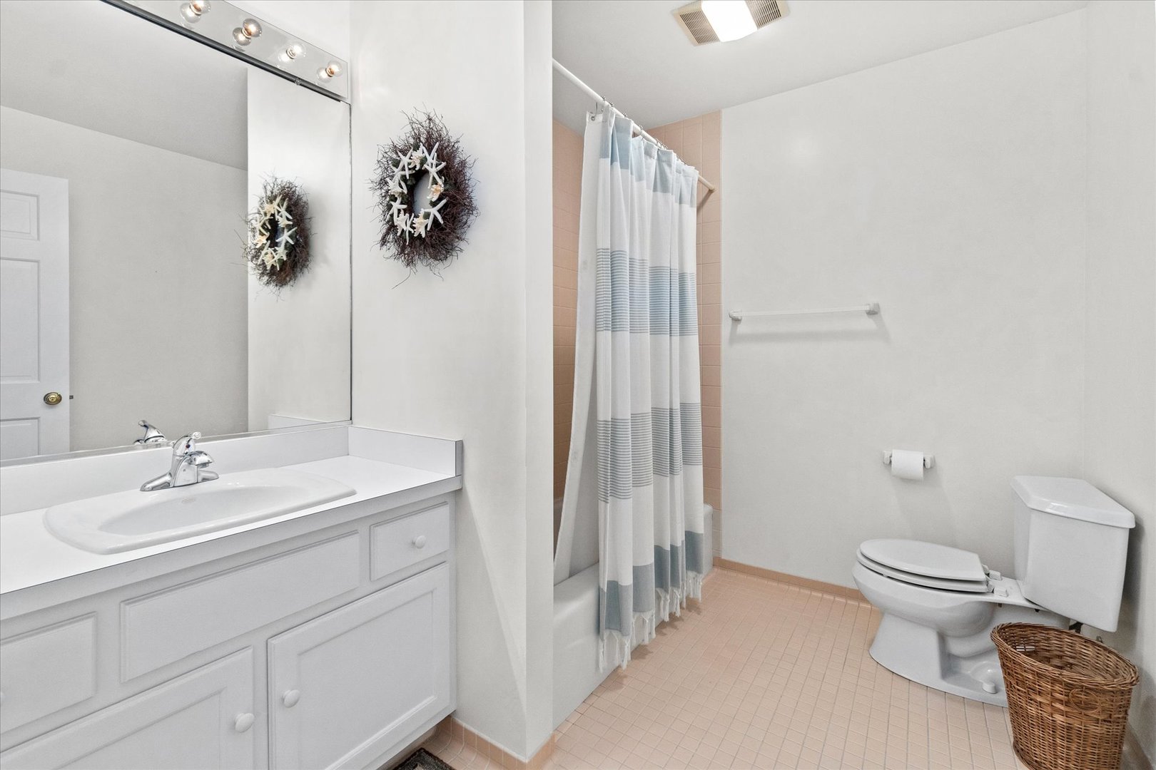 501 Pin Oak Court Property Photo 22