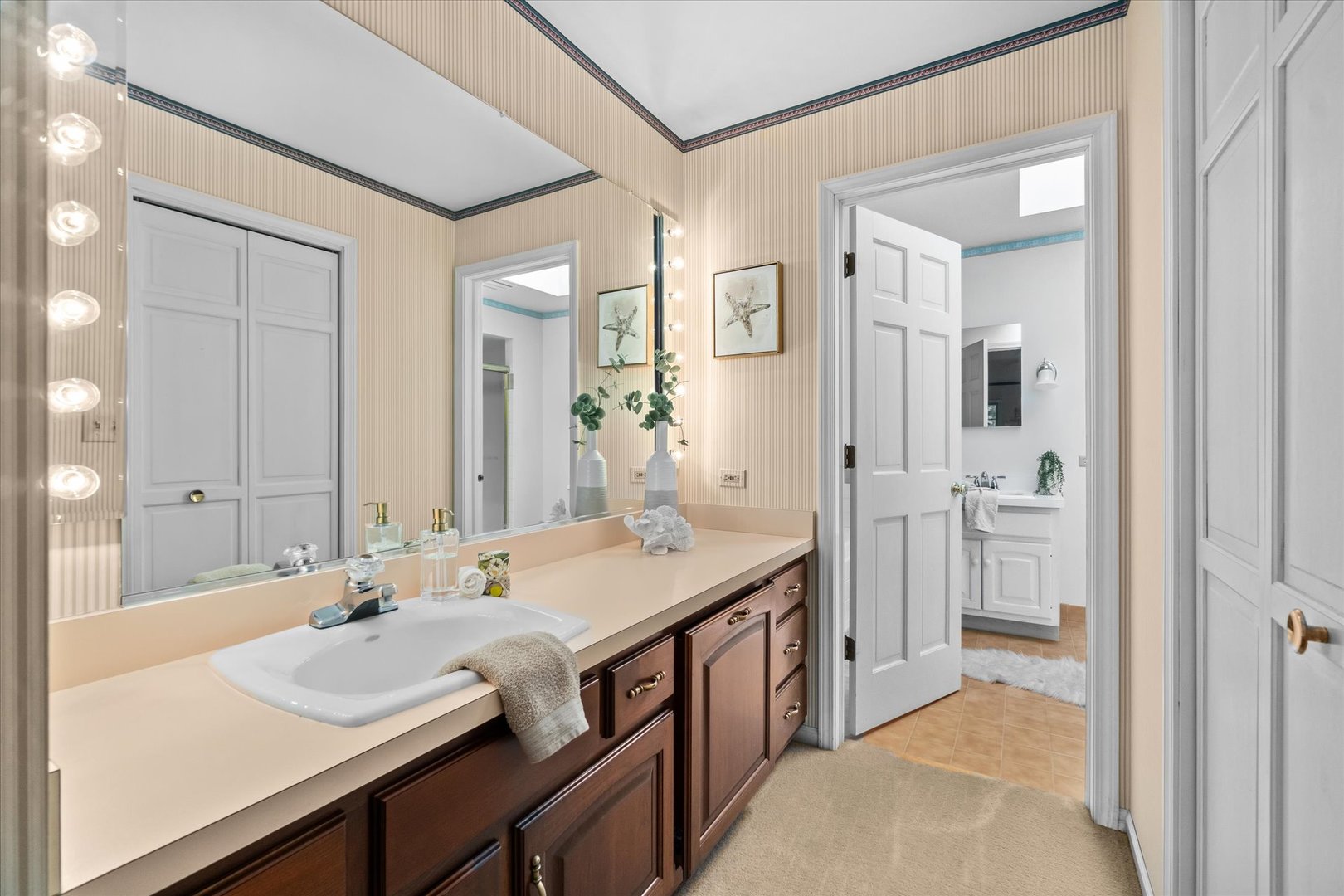 501 Pin Oak Court Property Photo 27