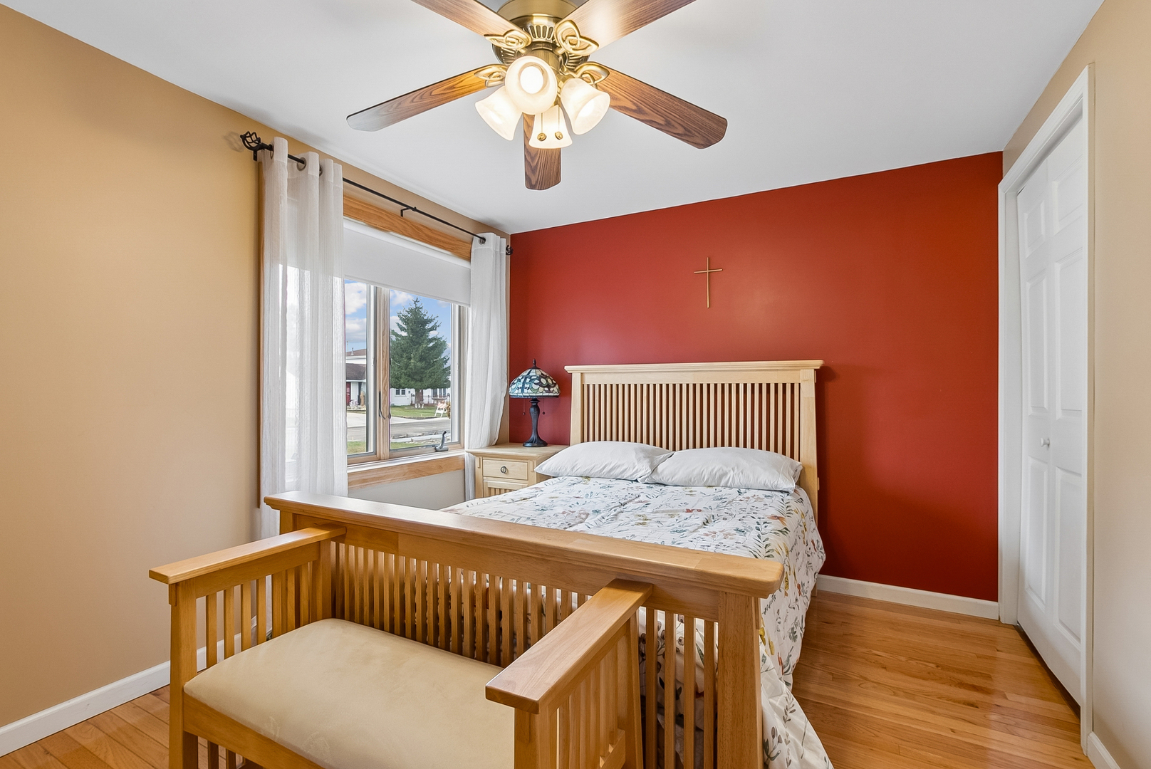 8827 S Kolmar Avenue Property Photo 10